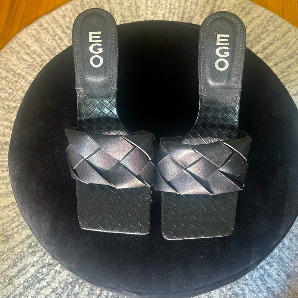 New Black Woven Square Toe Mule Sandal Heels